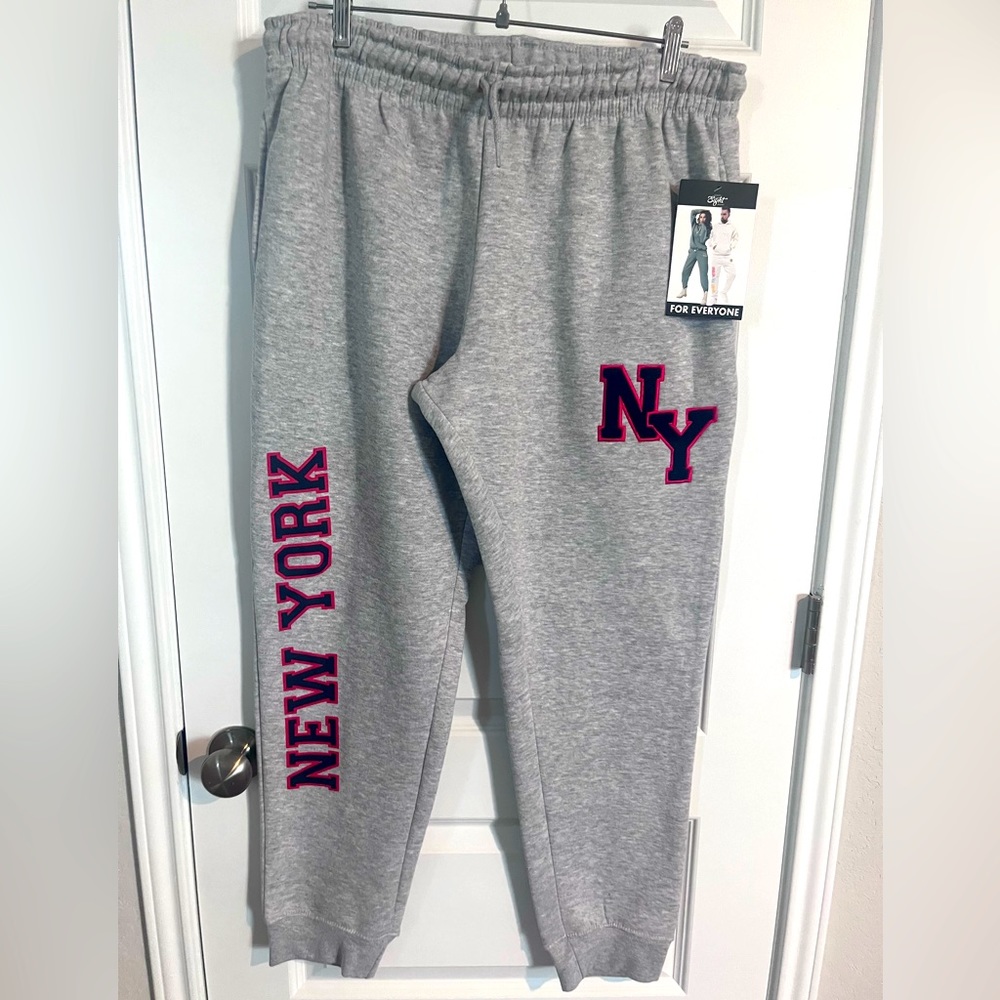 NWT Eighty Eight Women’s Sweatpants